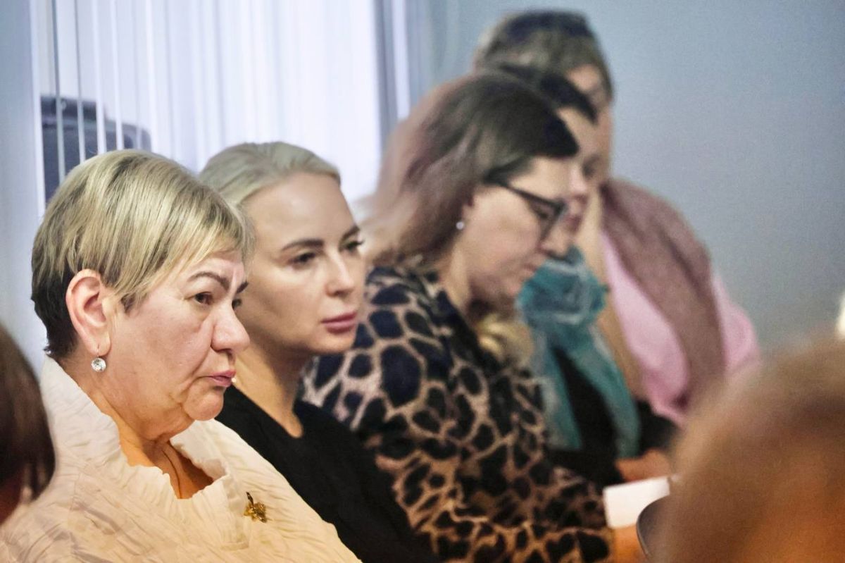 Земельные и имущественные вопросы, ЖКХ, разногласия между соседями, газификация и работа торговых объектов – с такими обращениями жители пришли на личный приём Земельные и имущественные вопросы, ЖКХ, разногласия между соседями, газификация и работа торговых объектов – с такими обращениями жители пришли на личный приём