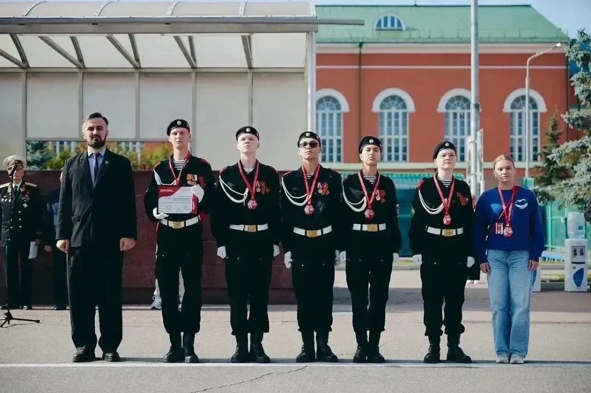 Муниципальное бюджетное учреждение дополнительного образования детский морской центр «Альбатрос»: кузница сильных характеров Муниципальное бюджетное учреждение дополнительного образования детский морской центр «Альбатрос»: кузница сильных характеров