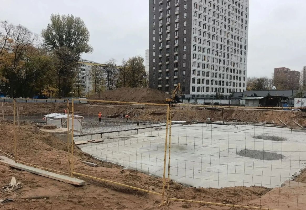 Строители приступили к монолитным работам в новом детском саду в Котельниках Строители приступили к монолитным работам в новом детском саду в Котельниках