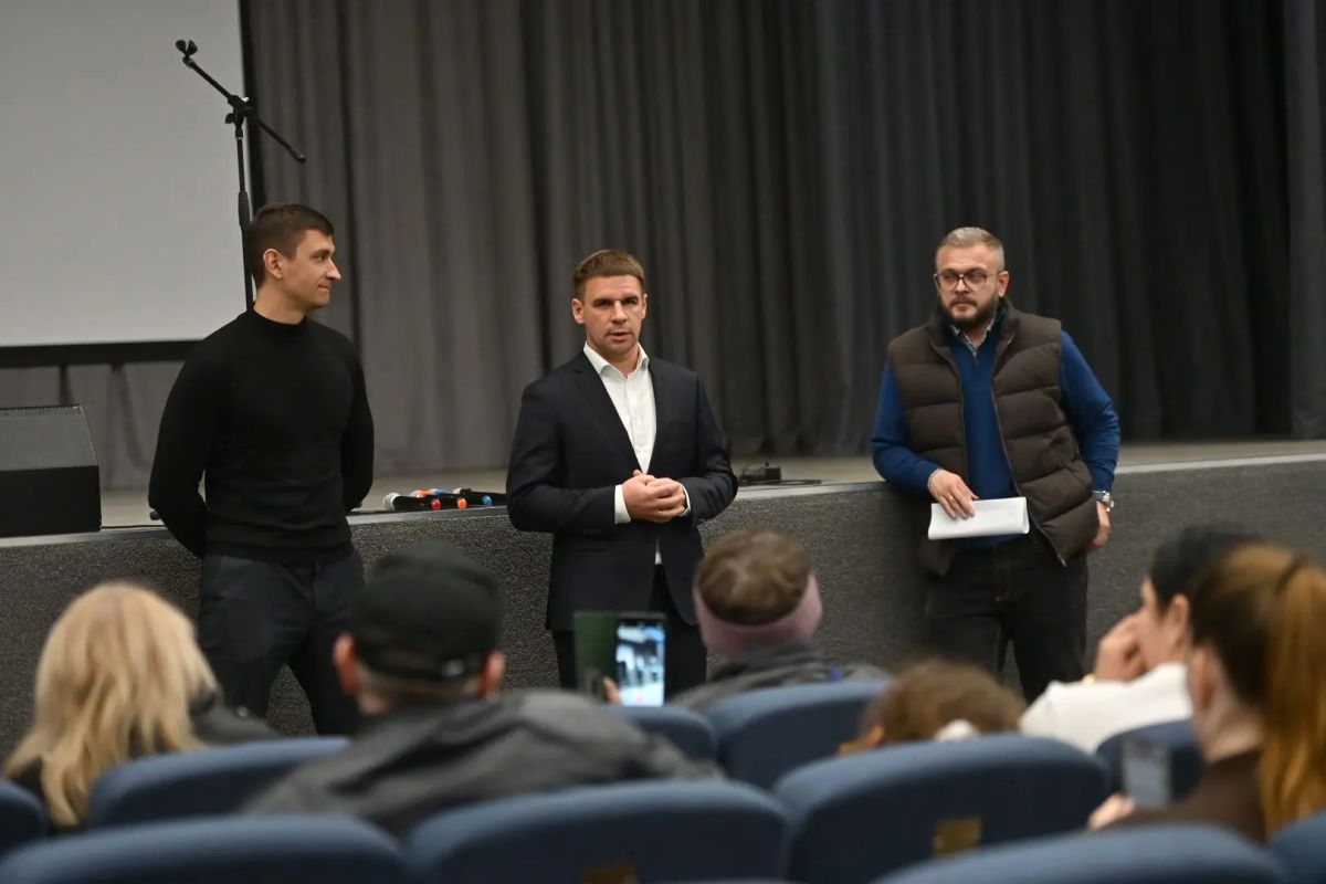 Заместитель главы Балашихи провел встречу с жителями микрорайона Новое Павлино