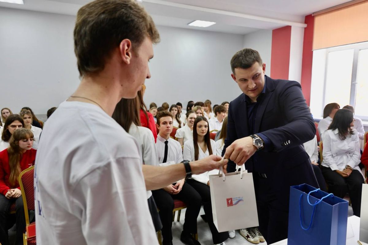 Разговор со старшеклассниками Разговор со старшеклассниками