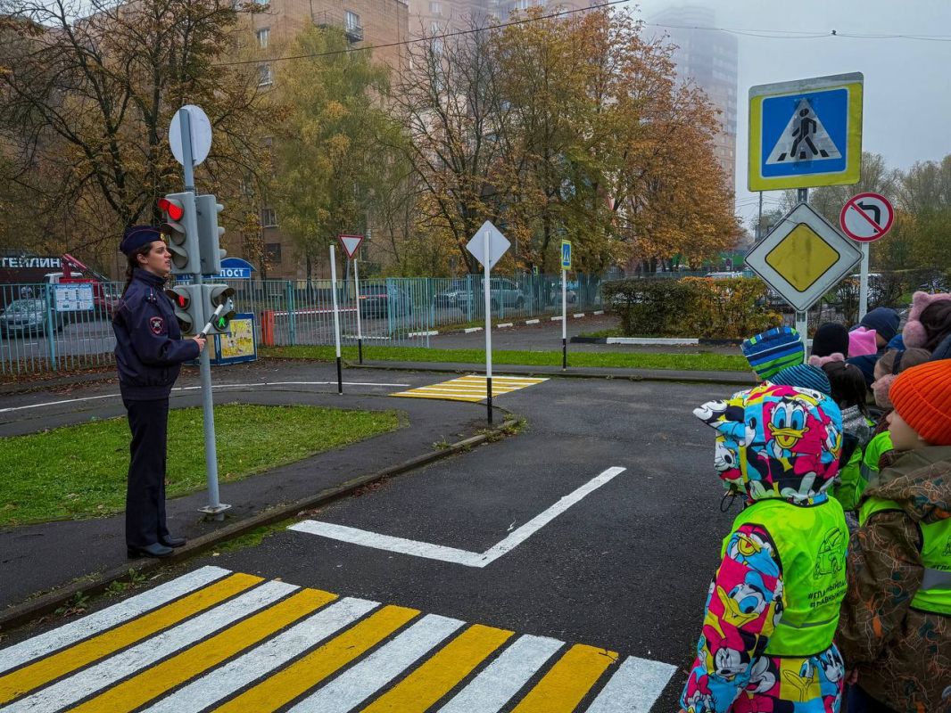 Госавтоинспекция Химок: практическое занятие в автогородке Госавтоинспекция Химок: практическое занятие в автогородке