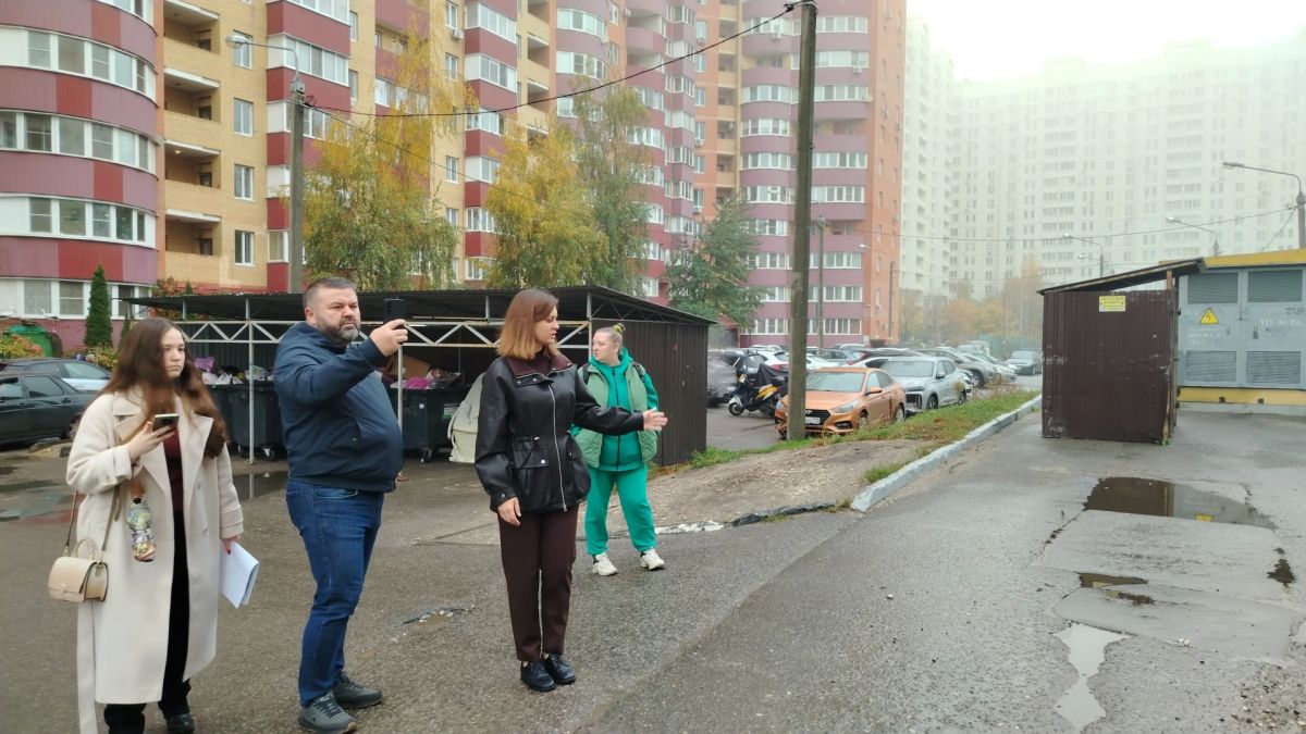 Содержание дворов и подъездов на улице Граничной проверили в Балашихе Содержание дворов и подъездов на улице Граничной проверили в Балашихе