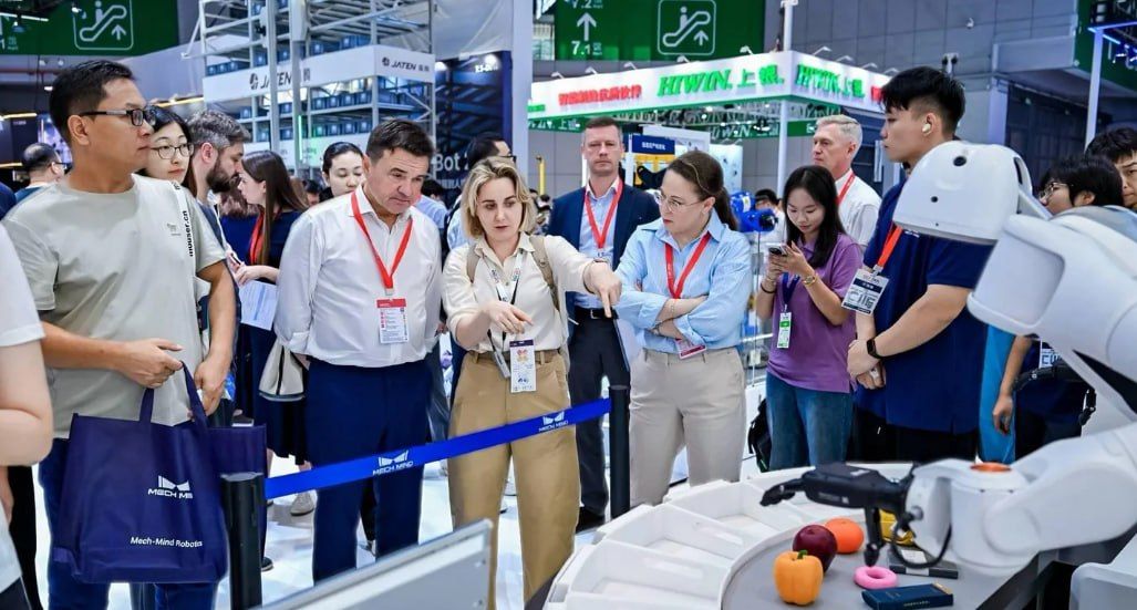 Инвестблок правительства Подмосковья посетил промышленную выставку в Шанхае