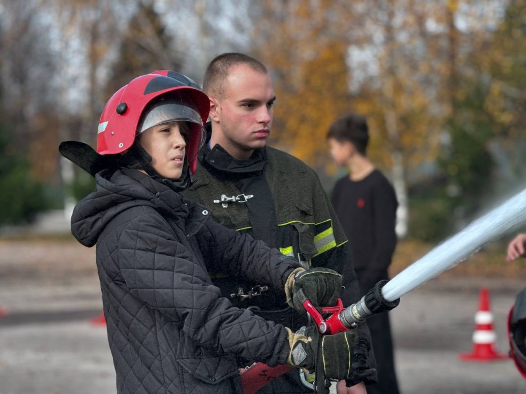 Более 300 школьников и родителей посетили Единый день открытых дверей в колледже «Московия» Более 300 школьников и родителей посетили Единый день открытых дверей в колледже «Московия»