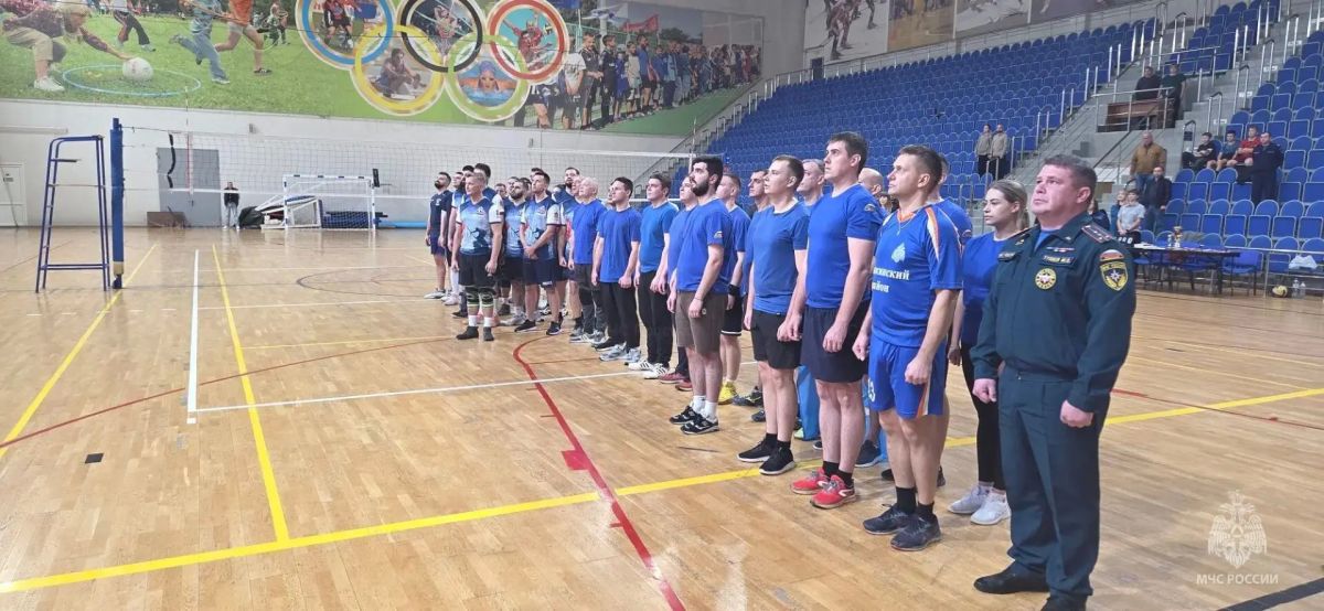 В Ивантеевке прошел волейбольный турнир памяти сотрудников, погибших при исполнении служебного долга В Ивантеевке прошел волейбольный турнир памяти сотрудников, погибших при исполнении служебного долга