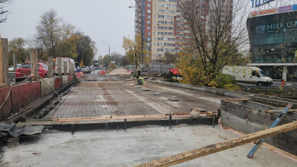 В Пушкино продолжается капремонт автомобильного моста через реку Серебрянку В Пушкино продолжается капремонт автомобильного моста через реку Серебрянку