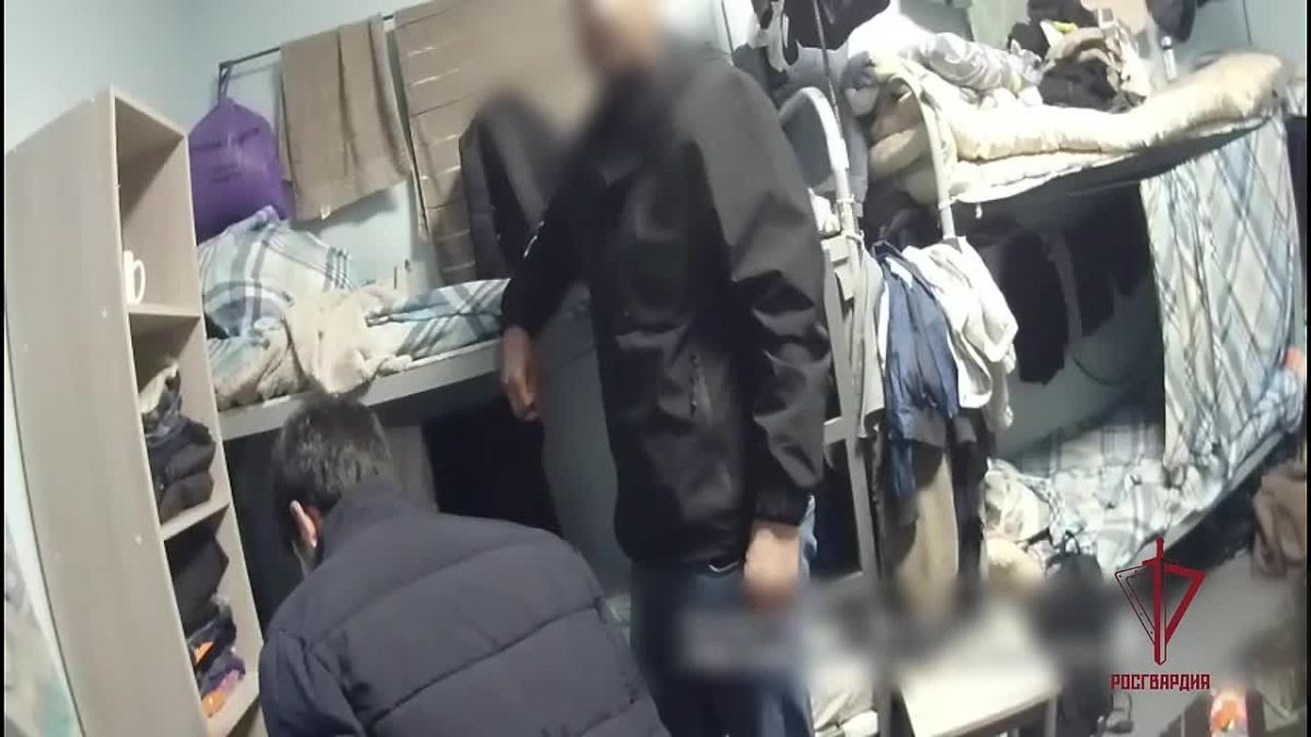 Росгвардейцы задержали подозреваемого в краже ювелирных изделий у постояльца хостела в Подмосковье