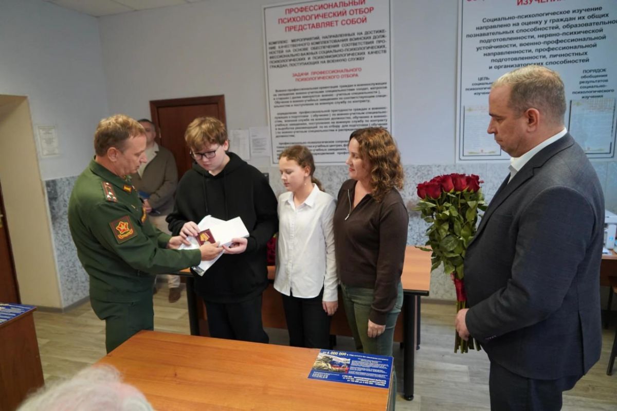 В Подольске семьям погибших героев вручили ордена Мужества В Подольске семьям погибших героев вручили ордена Мужества