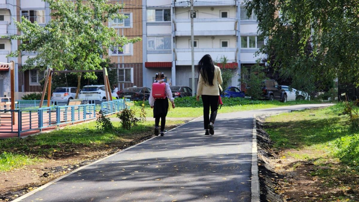 Более 1 тыс. пешеходных дорожек благоустроили в Подмосковье по программе «Пешком»