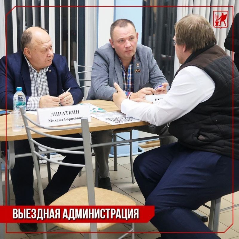 Инна Волкова: Депутаты городского Совета Михаил Борисович Липаткин и Роман Михайлович Кукушкин провели выездной приём жителей Инна Волкова: Депутаты городского Совета Михаил Борисович Липаткин и Роман Михайлович Кукушкин провели выездной приём жителей