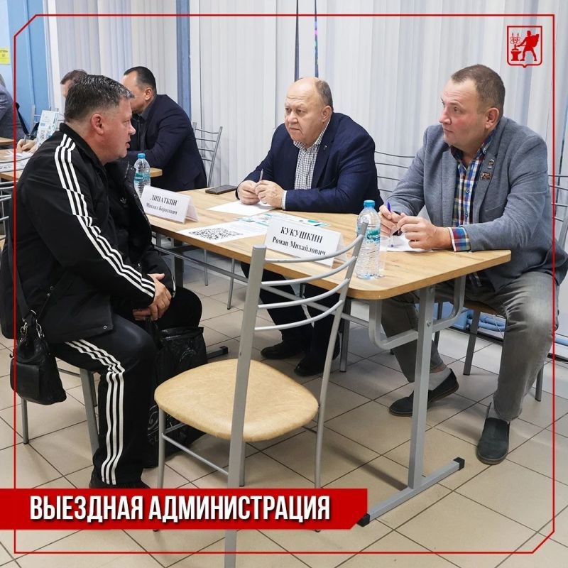 Инна Волкова: Депутаты городского Совета Михаил Борисович Липаткин и Роман Михайлович Кукушкин провели выездной приём жителей