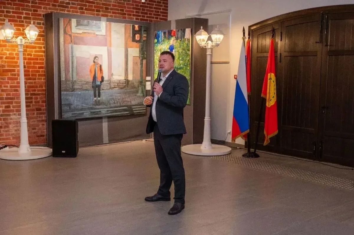 Глава городского округа Серпухов Алексей Шимко вместе с депутатом окружного Совета Павлом Гущиным вручил первые паспорта девяти жителям Серпухова: спортсменам, олимпиадникам, творческой молодежи и общественным активистам Глава городского округа Серпухов Алексей Шимко вместе с депутатом окружного Совета Павлом Гущиным вручил первые паспорта девяти жителям Серпухова: спортсменам, олимпиадникам, творческой молодежи и общественным активистам