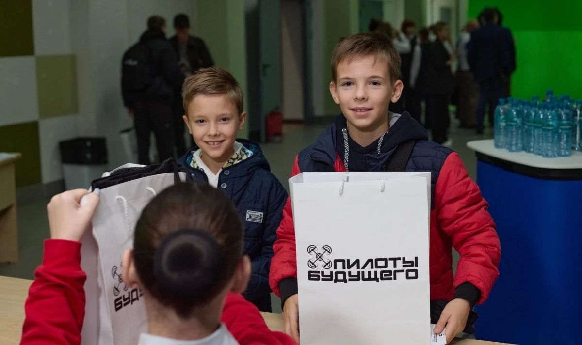 150 участников собрал региональный этап чемпионата «Пилоты будущего» в Люберцах 150 участников собрал региональный этап чемпионата «Пилоты будущего» в Люберцах