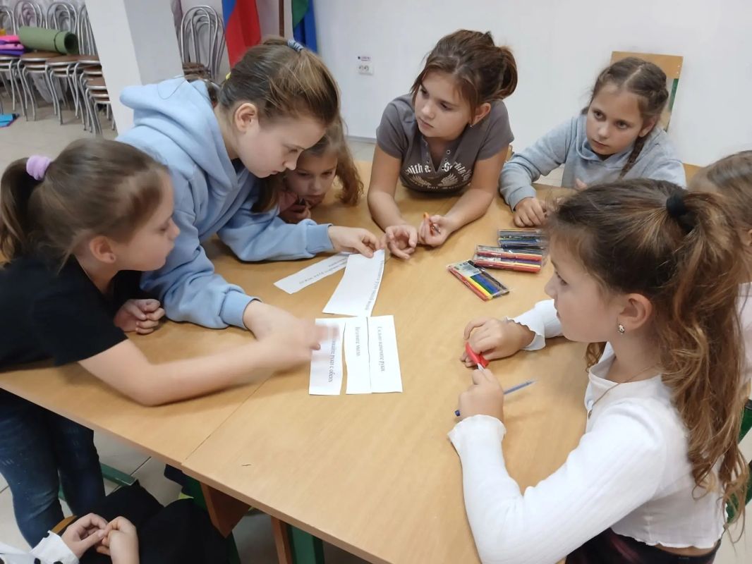 Наши новости. В ДК «Меридиан» м.о. Чехов, прошёл познавательный час «Добрые советы Мойдодыра и доктора Чистюлькина» Наши новости. В ДК «Меридиан» м.о. Чехов, прошёл познавательный час «Добрые советы Мойдодыра и доктора Чистюлькина»
