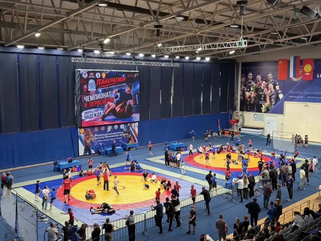 18 октября в ДС «Надежда» прошло открытое первенство и чемпионат городского округа Серпухов по панкратиону 18 октября в ДС «Надежда» прошло открытое первенство и чемпионат городского округа Серпухов по панкратиону