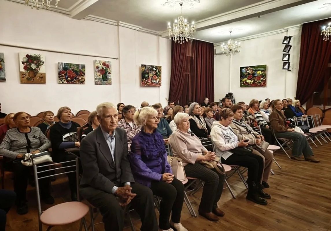 В МУ «Концертно-выставочный зал» состоялся вечер романса «Гори, гори, моя звезда» В МУ «Концертно-выставочный зал» состоялся вечер романса «Гори, гори, моя звезда»