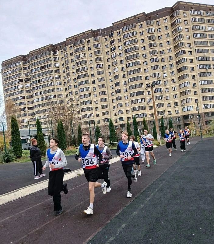 Воскресенские школьники выполняют нормативы комплекса ГТО Воскресенские школьники выполняют нормативы комплекса ГТО