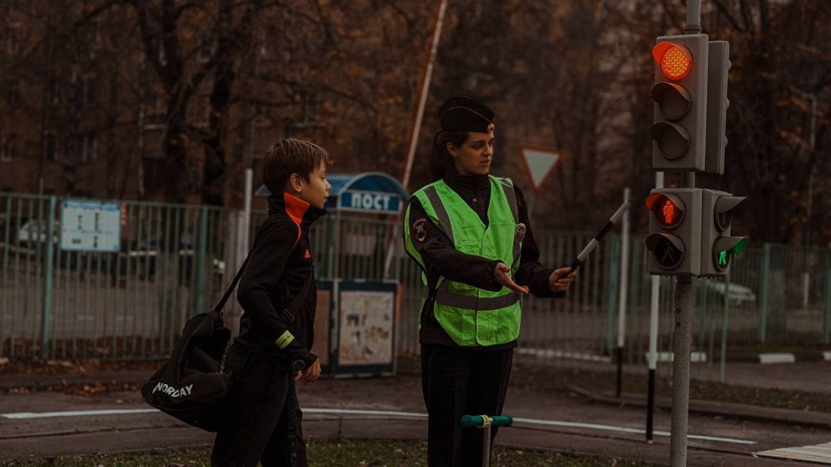 Госавтоинспекция УМВД России по г.о. Химки: практическое занятие в мобильном автогородке Госавтоинспекция УМВД России по г.о. Химки: практическое занятие в мобильном автогородке