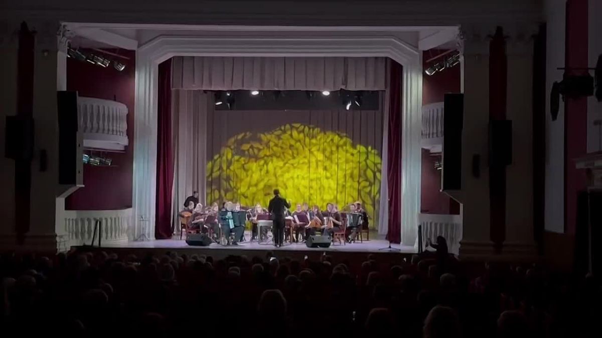 В ДК им. Карла Маркса состоялся гала-концерт III Открытого фестиваля — праздника русских народных инструментов «Мастера времени