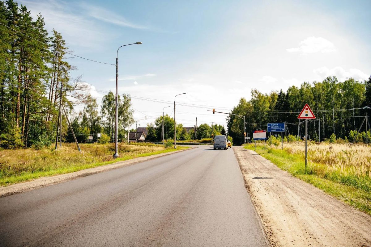 В Пушкинском привели в порядок региональные дороги