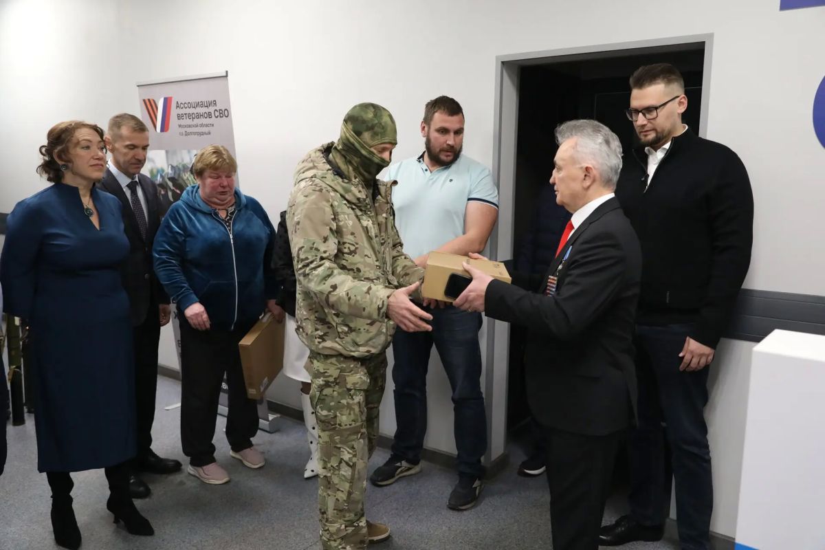 Не просто техника: в Долгопрудном передали гуманитарный груз трём бойцам СВО Не просто техника: в Долгопрудном передали гуманитарный груз трём бойцам СВО