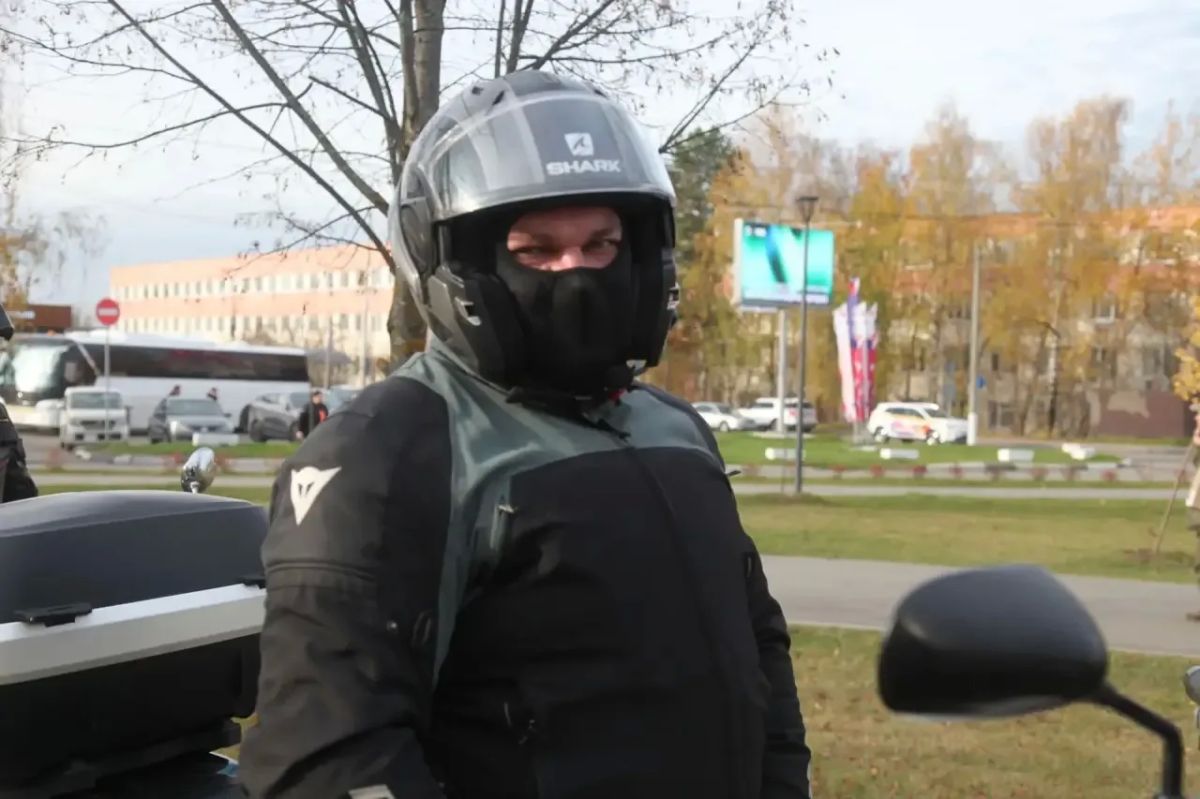 Деревья в память о погибших на СВО мотоциклистах высадили в Нахабино Деревья в память о погибших на СВО мотоциклистах высадили в Нахабино