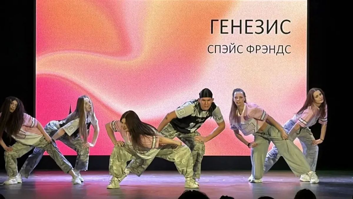 В пятничный вечер в Доме культуры «Лира» посёлка Пролетарский коллектив «Спейс френдс» отметил своё 10-летие! В пятничный вечер в Доме культуры «Лира» посёлка Пролетарский коллектив «Спейс френдс» отметил своё 10-летие!