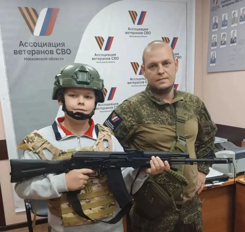 Алексей Шимко продолжает рубрику о наших защитниках Алексей Шимко продолжает рубрику о наших защитниках