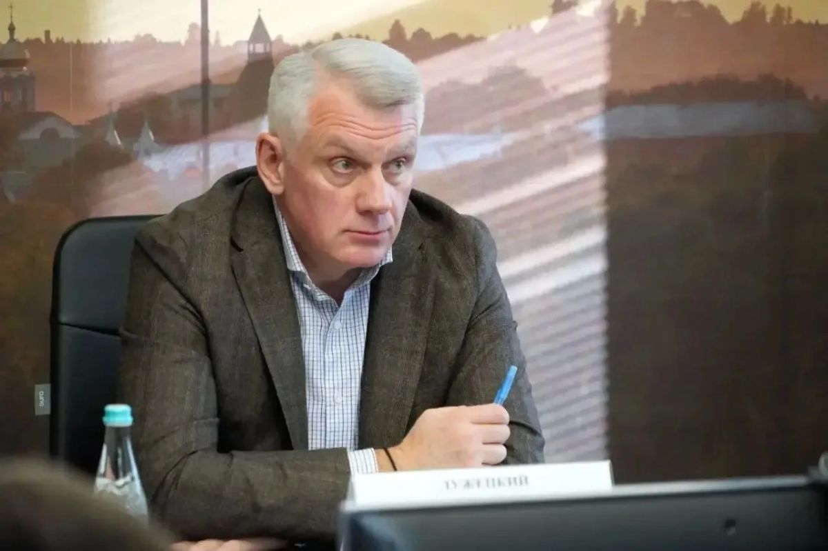 Сегодня в администрации округа прошло оперативное совещание под руководством врип главы округа Алексея Владимировича Лужецкого