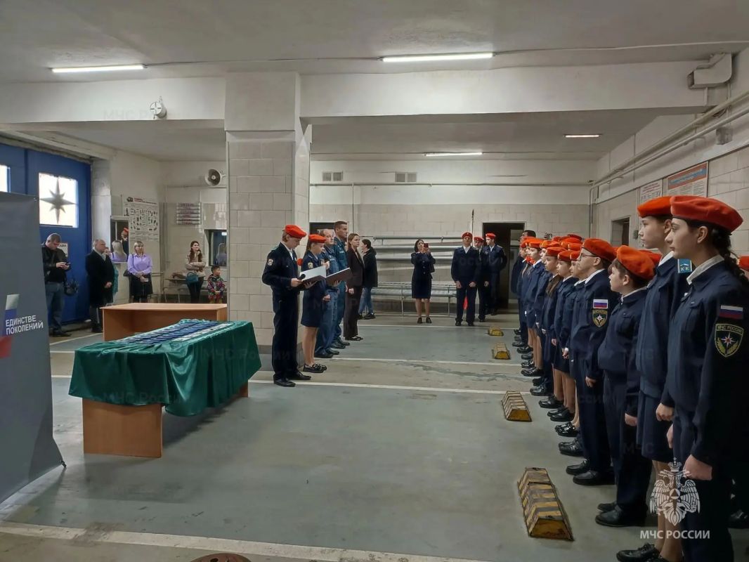 Торжественное посвящение в кадеты состоялось в 7-й пожарно-спасательной части Подольска Торжественное посвящение в кадеты состоялось в 7-й пожарно-спасательной части Подольска