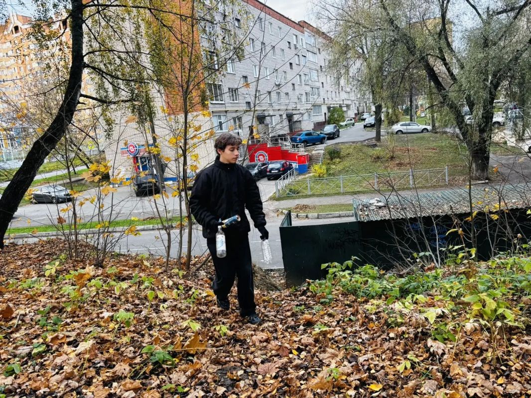 Трудовой отряд Центра профориентации принял участие в благоустройстве городского округа Ступино Трудовой отряд Центра профориентации принял участие в благоустройстве городского округа Ступино