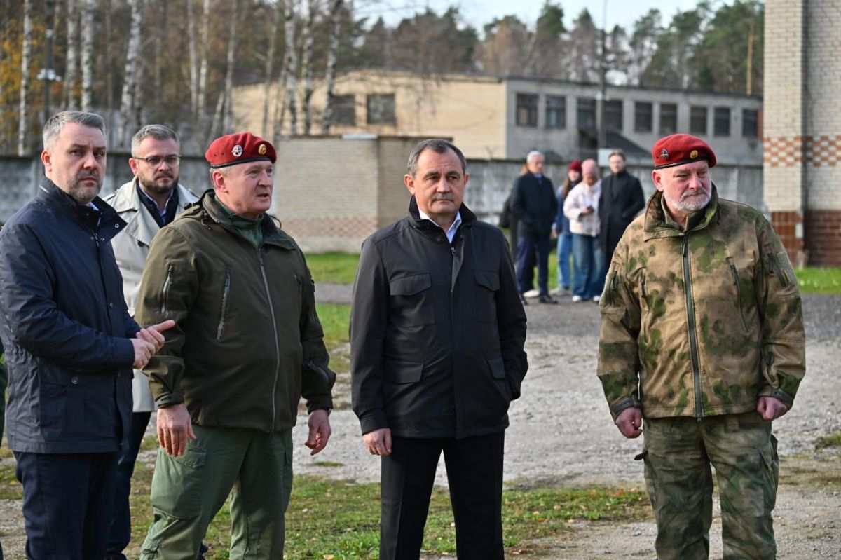 Игорь Брынцалов проверил работу подмосковного пункта отбора контрактников в Балашихе