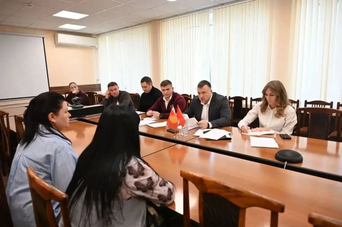 Глава городского округа Серпухов Алексей Шимко как секретарь местного отделения #ЕдинойРоссии провел личный прием граждан Глава городского округа Серпухов Алексей Шимко как секретарь местного отделения #ЕдинойРоссии провел личный прием граждан