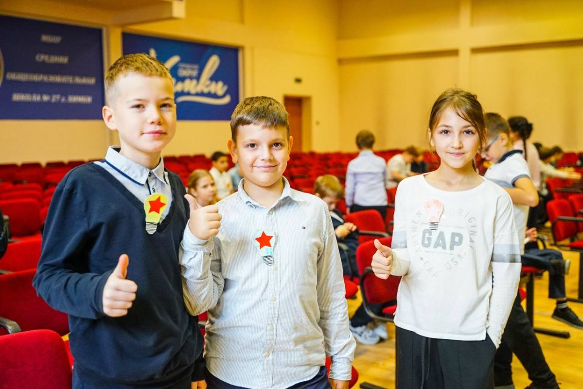 В школах Химок проходят уроки дорожной безопасности В школах Химок проходят уроки дорожной безопасности