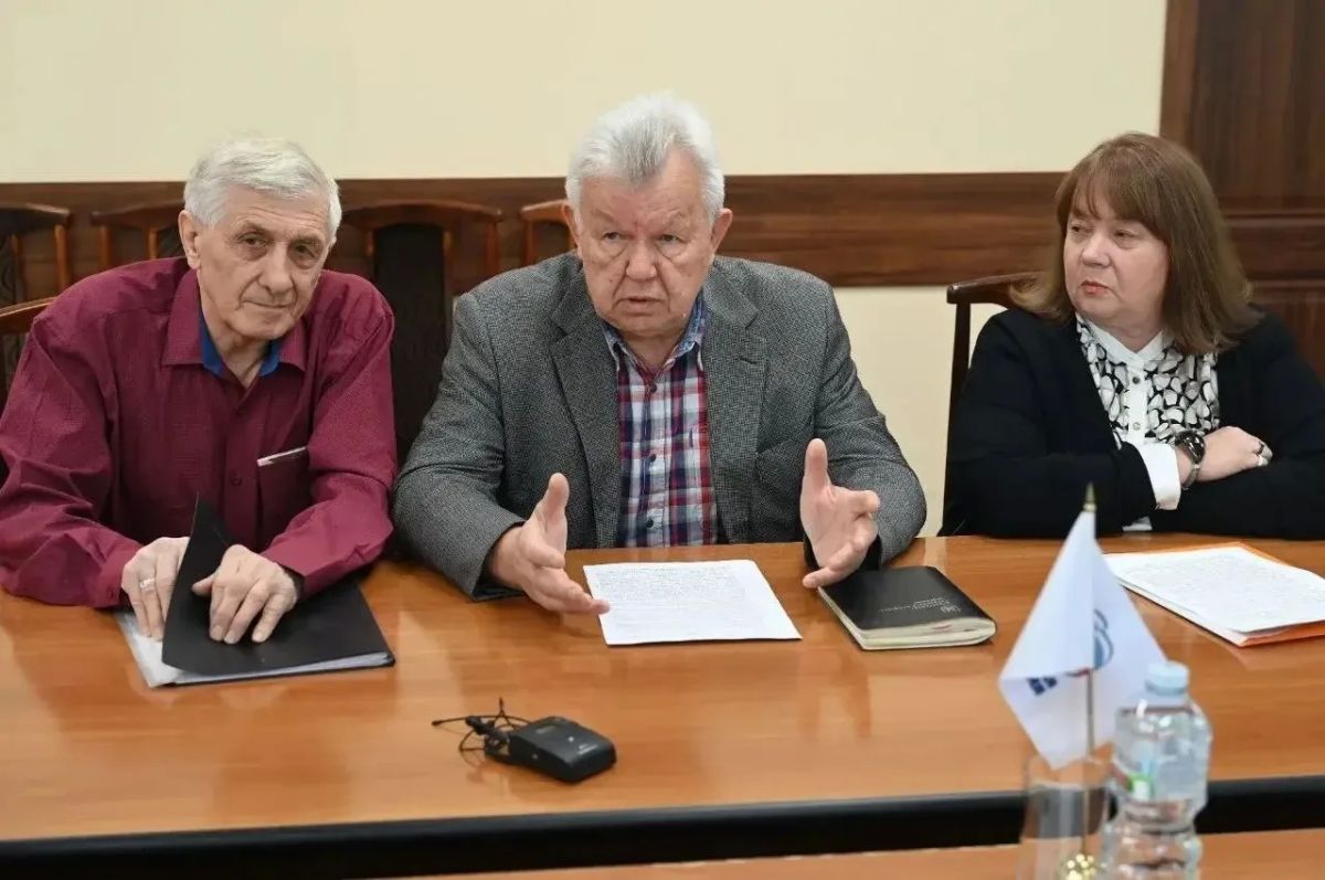 Глава городского округа Серпухов Алексей Шимко как секретарь местного отделения #ЕдинойРоссии провел личный прием граждан Глава городского округа Серпухов Алексей Шимко как секретарь местного отделения #ЕдинойРоссии провел личный прием граждан