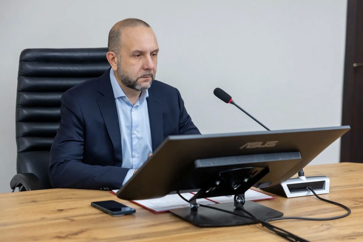 Руслан Заголовацкий: Провел с коллегами оперативное совещание Руслан Заголовацкий: Провел с коллегами оперативное совещание