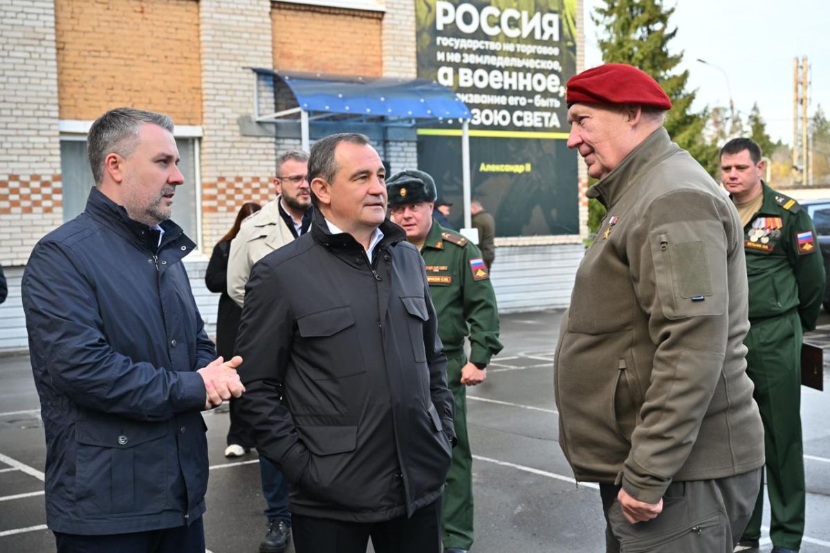 Игорь Брынцалов проверил работу подмосковного пункта отбора контрактников в Балашихе Игорь Брынцалов проверил работу подмосковного пункта отбора контрактников в Балашихе