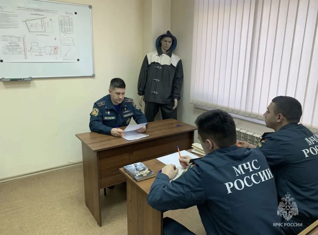 В пожарно-спасательные подразделения Подмосковья приняли первых военнослужащих по призыву В пожарно-спасательные подразделения Подмосковья приняли первых военнослужащих по призыву