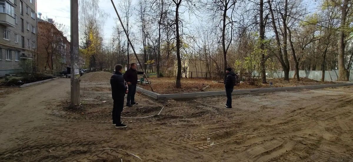 Контроль благоустройства: ремонт дворовой территории в 25-м квартале Контроль благоустройства: ремонт дворовой территории в 25-м квартале