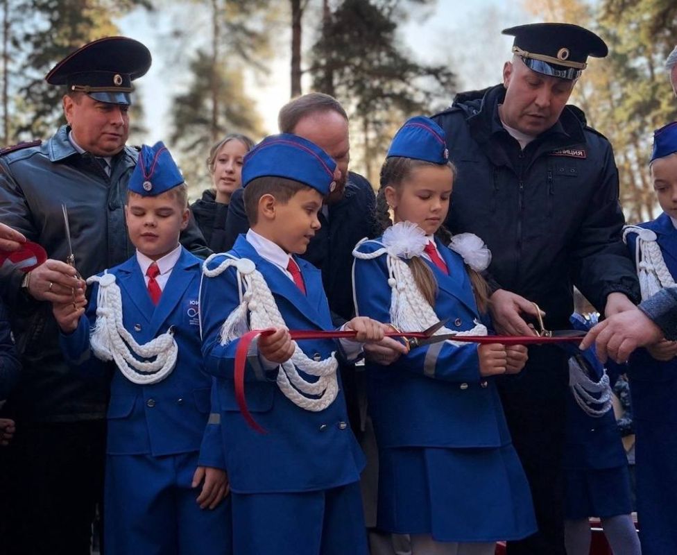 Госавтоинспекция Московской области: в Красногорске открыли обновленный автогородок в Детском городке «Сказочный» Госавтоинспекция Московской области: в Красногорске открыли обновленный автогородок в Детском городке «Сказочный»
