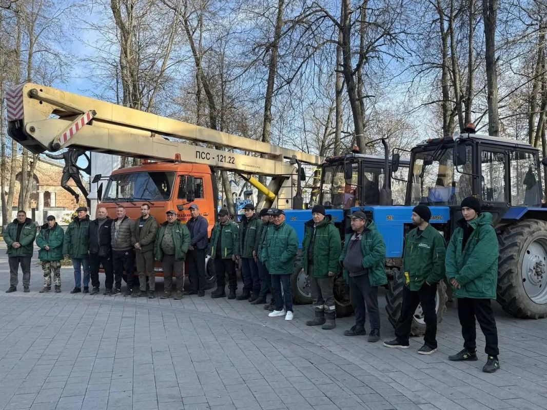 В округе проверили готовность коммунальной техники к зимнему сезону В округе проверили готовность коммунальной техники к зимнему сезону