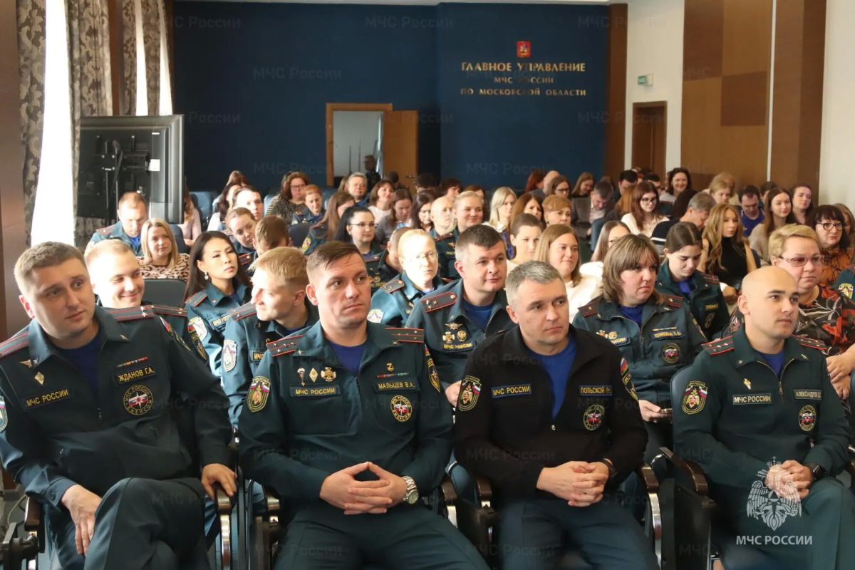Единство в многообразии. В преддверии Дня народного единства и в рамках реализации культурно-просветительских мероприятий, личный состав Главного управления МЧС России по Московской области стал участником познавательной... Единство в многообразии. В преддверии Дня народного единства и в рамках реализации культурно-просветительских мероприятий, личный состав Главного управления МЧС России по Московской области стал участником познавательной...