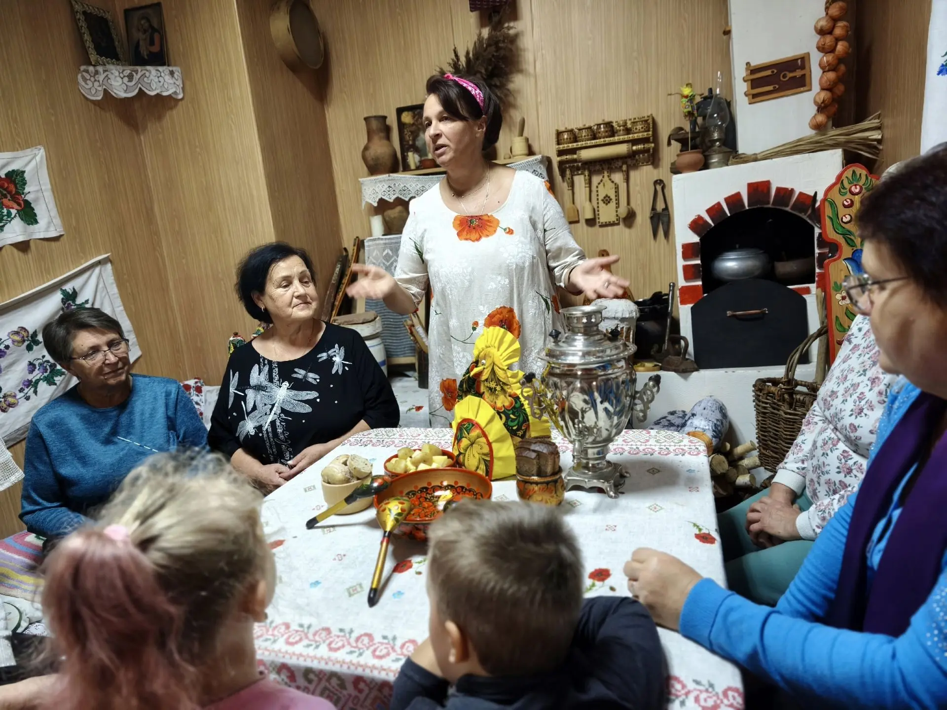 В Городищенском Доме культуры отметили День бабушек и дедушек