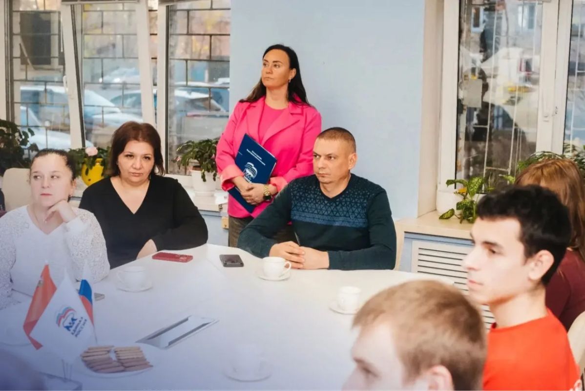 «Любовью и единением спасемся» — такие слова сказал преподобный Сергий Радонежский, напоминая нам, как важно быть вместе и поддерживать друг друга «Любовью и единением спасемся» — такие слова сказал преподобный Сергий Радонежский, напоминая нам, как важно быть вместе и поддерживать друг друга