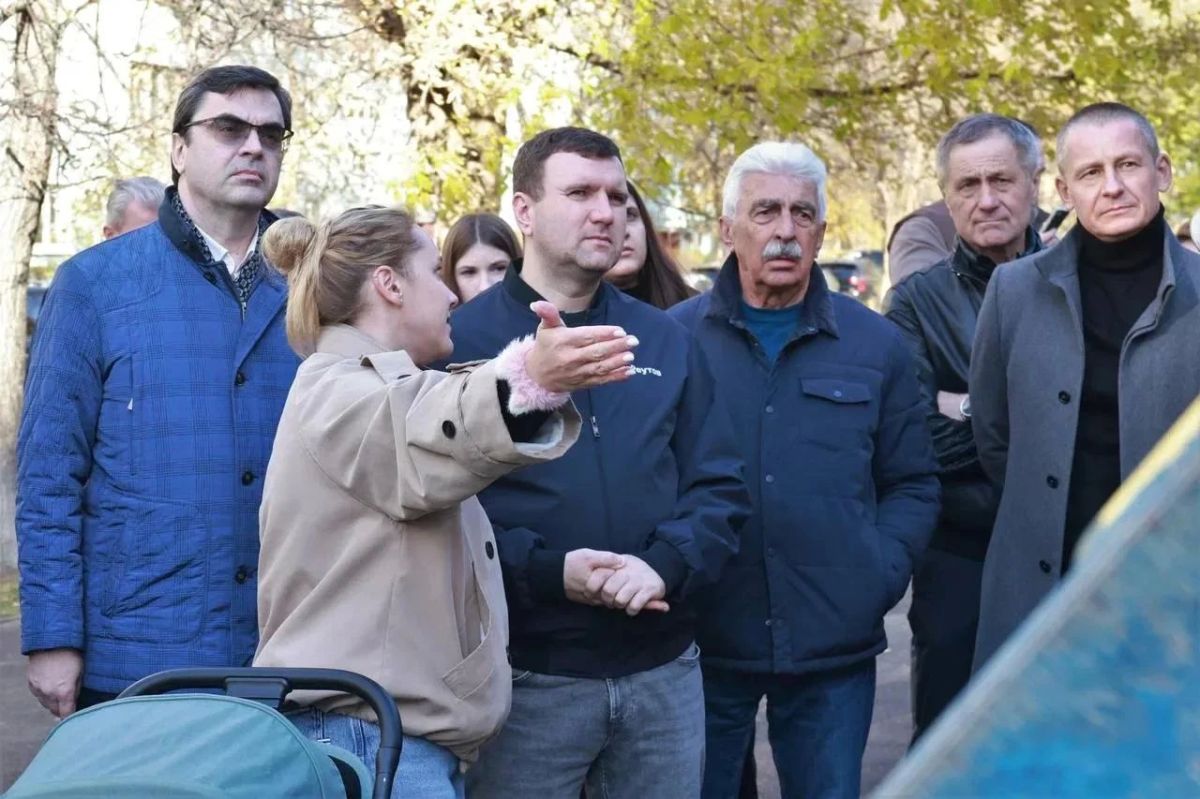 Глава Реутова Алексей Ковязин проверил содержание территорий в северной части города Глава Реутова Алексей Ковязин проверил содержание территорий в северной части города