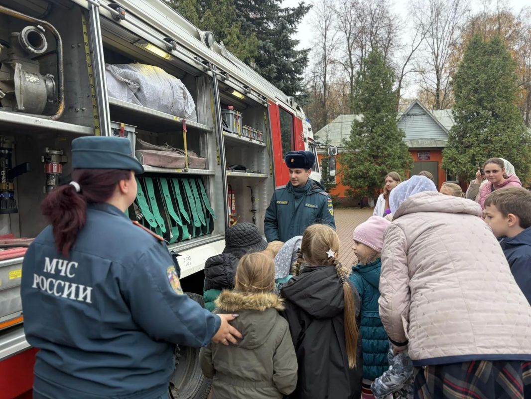 Юные прихожане Никольского храма в Солнечногорске узнали о правилах пожарной безопасности Юные прихожане Никольского храма в Солнечногорске узнали о правилах пожарной безопасности